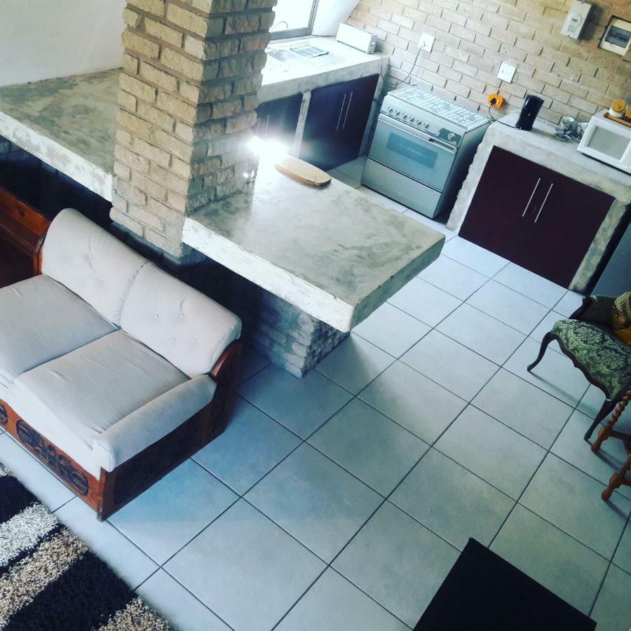 Tsumeb Backpackers & Safari Hostel Exterior photo